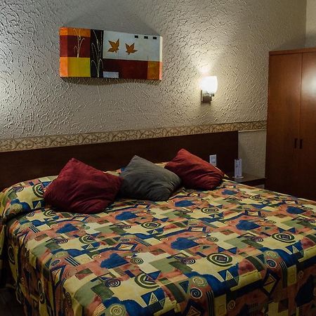 Hotel Posada Regis Guadalajara Buitenkant foto