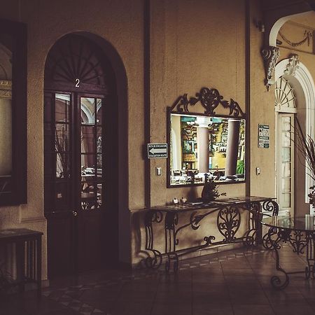 Hotel Posada Regis Guadalajara Buitenkant foto