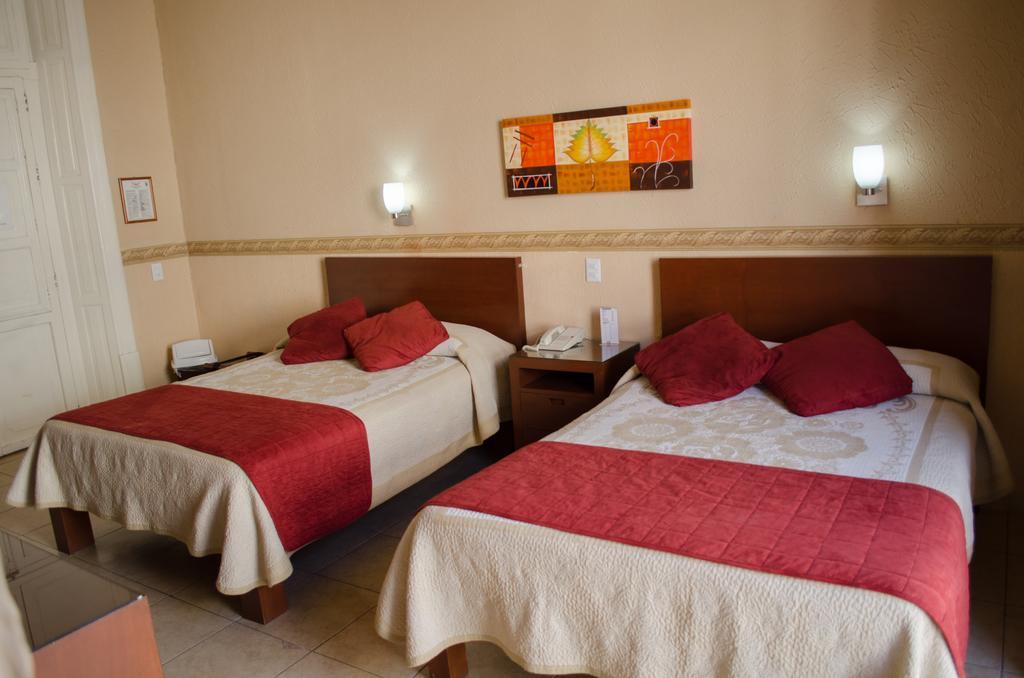 Hotel Posada Regis Guadalajara Buitenkant foto